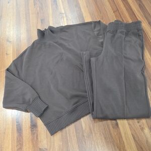 Rae Mode Scuba Ribbed Mock Neck Pullover and Pants Set In Espresso Size Large